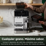 Dos depósitos de café intercambiables de la Ninja AutoBarista Pro para cambiar de tipo de grano sin mezclar sabores