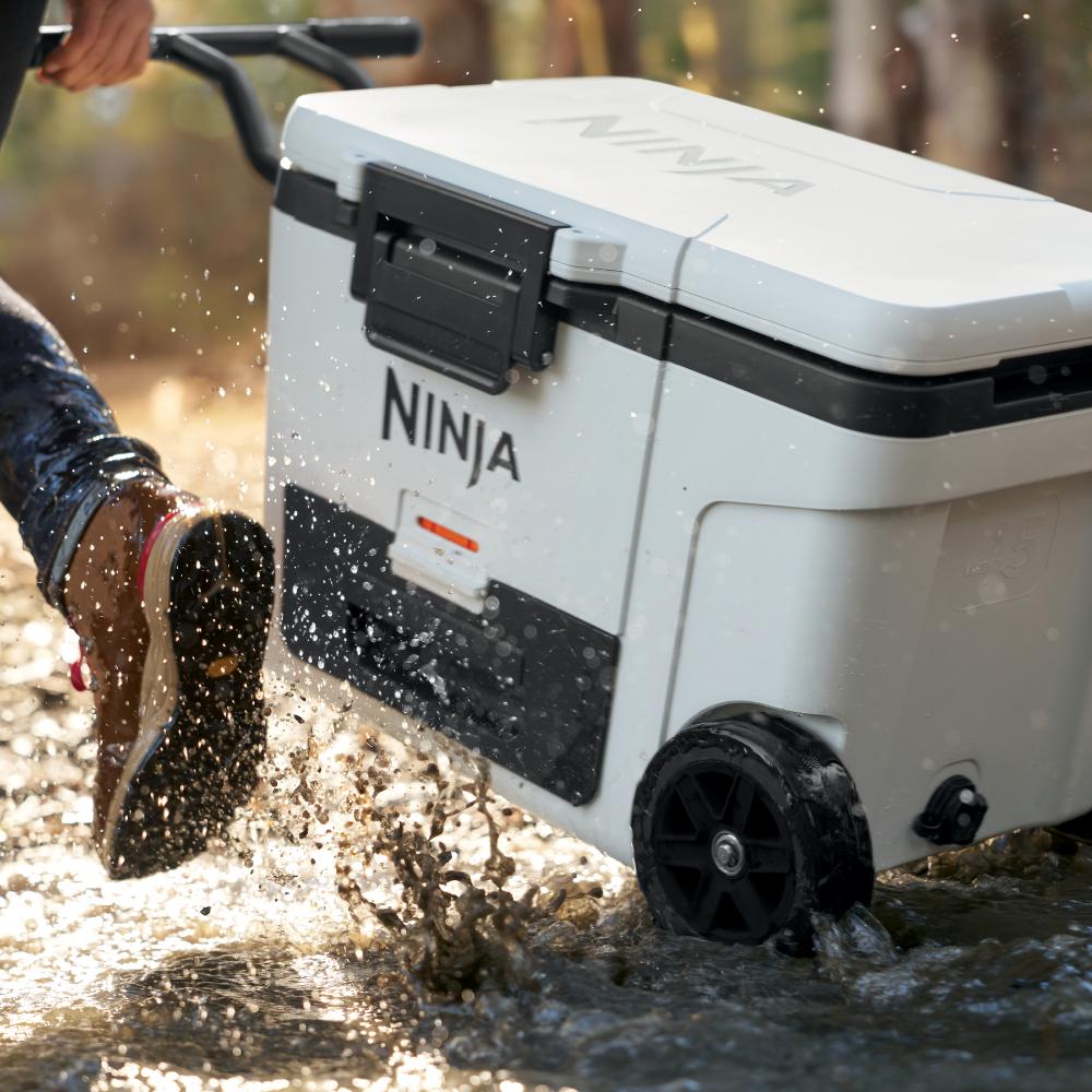 Ninja FrostVault™ 45qt Wheeled Cooler with Dry Zone (Cloud White